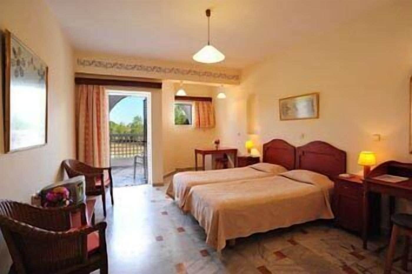 Ilaria Hotel Kalamákion Esterno foto